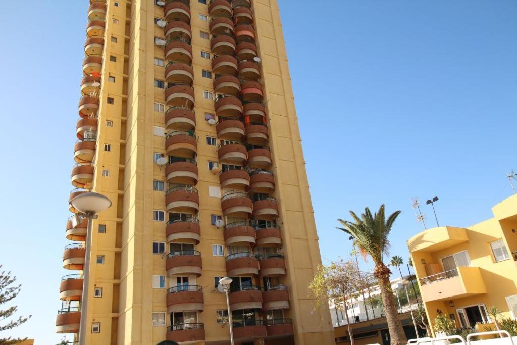 Апартаменты Torres Del Sol Los Cristianos Лос Кристианос Экстерьер фото